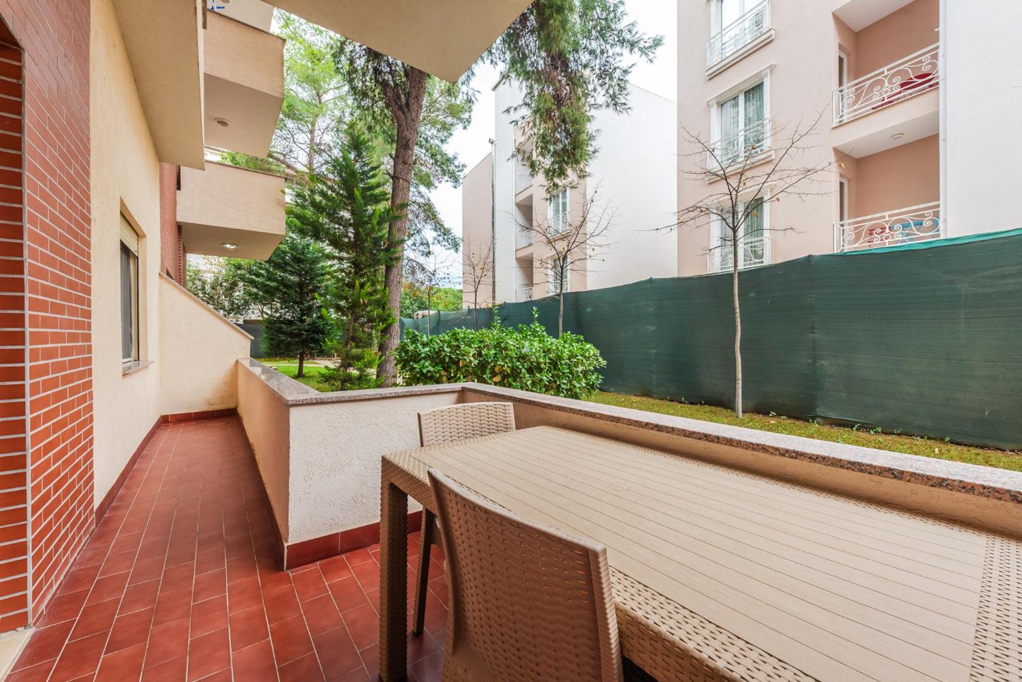 Easy Stay Residences Golem  Exterior foto